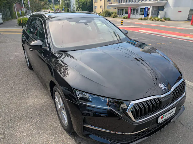 Škoda Octavia Combi 1.5 TSI mHEV DSG Selection