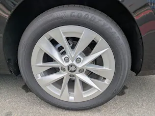 Škoda Octavia Combi 1.5 TSI mHEV DSG Selection