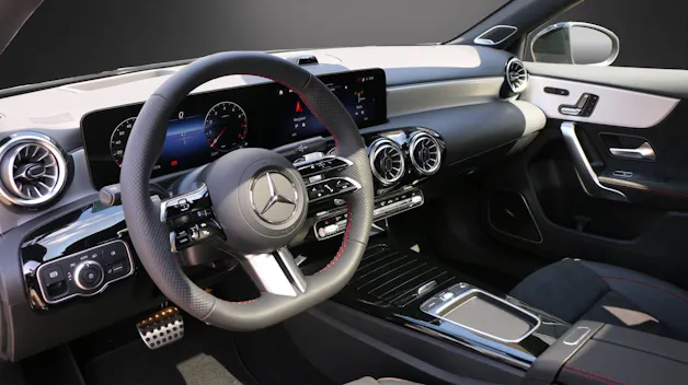 MERCEDES-BENZ A 250 4MATIC Kompaktlimousine