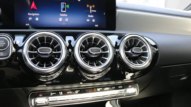 MERCEDES-BENZ A 250 4MATIC Kompaktlimousine