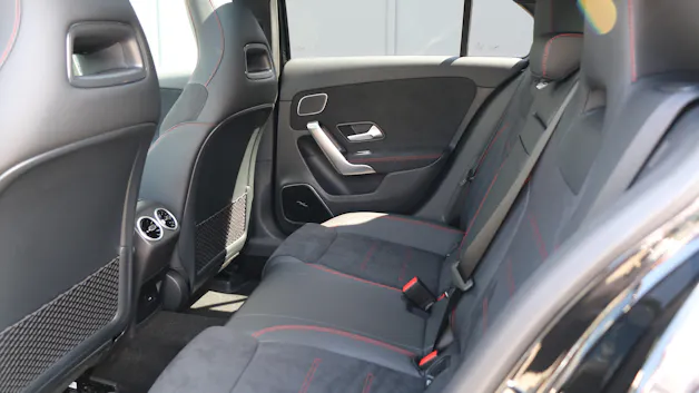 MERCEDES-BENZ A 250 4MATIC Kompaktlimousine