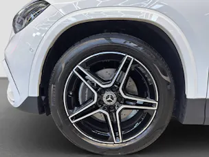 Mercedes-Benz GLA 220 d Swiss Star AMG Line 4MATIC