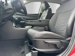 Hyundai Tucson 1.6 HEV Amplia 4WD