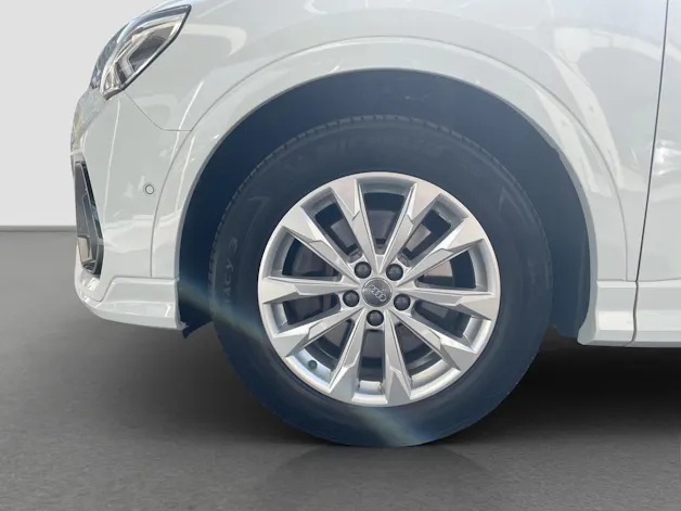 Audi Q3 45 TFSI S line quattro S-tronic
