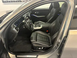 BMW 330i xDrive M-Sport Touring