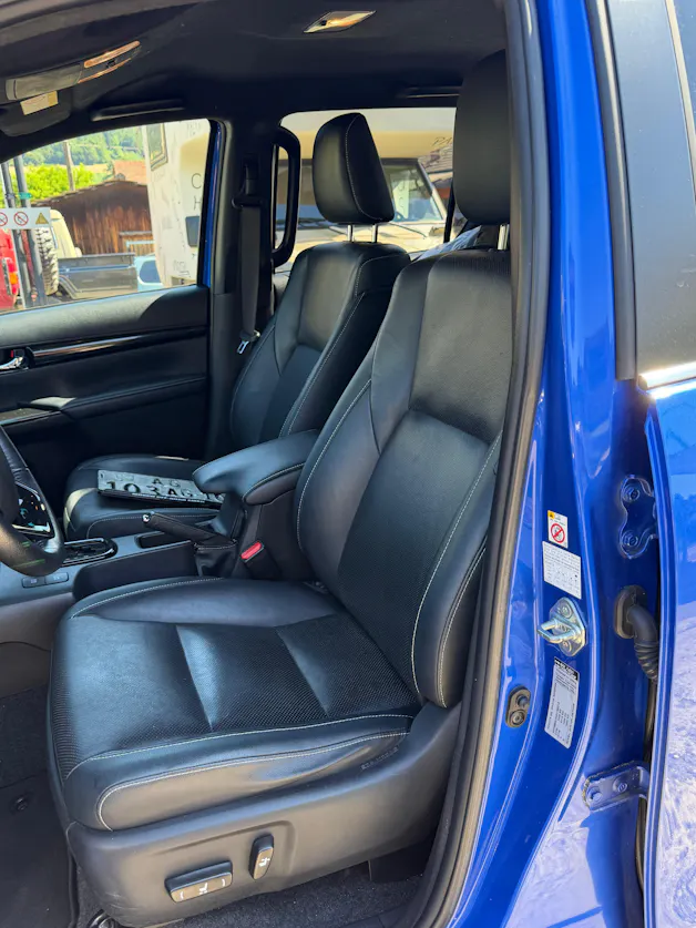 Toyota Hilux 2.4-4D Invincible Double Cab 4x4 A
