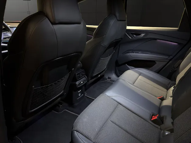 AUDI Q4 e-tron 35