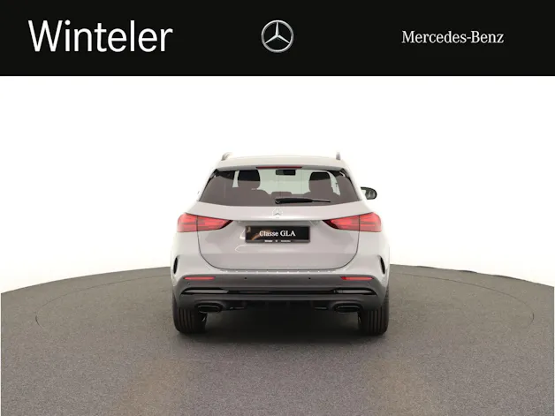 Mercedes-Benz GLA 200 Night Star 7G-D
