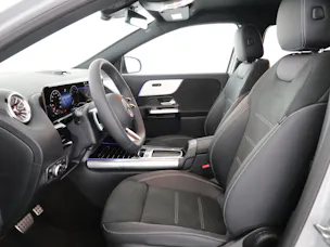 Mercedes-Benz GLA 200 Night Star 7G-D