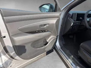 HYUNDAI Tucson 1.6 T-GDi HEV Origo Bla MY27
