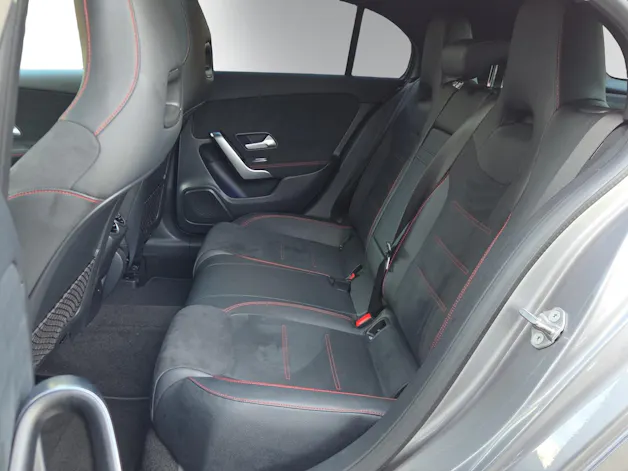 Mercedes-Benz A 200 AMG Line 7G-DCT