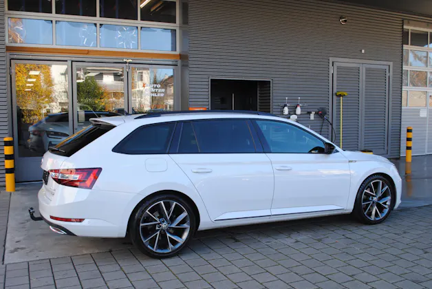 Škoda Superb Combi 2.0 TDi SportLine+ 4x4 DSG