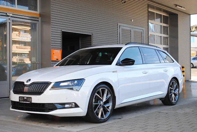 Škoda Superb Combi 2.0 TDi SportLine+ 4x4 DSG