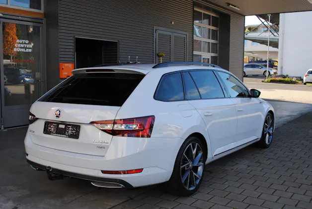 Škoda Superb Combi 2.0 TDi SportLine+ 4x4 DSG
