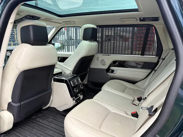 Land Rover Range Rover LWB 2.0 Si4 PHEV Vogue Automatic