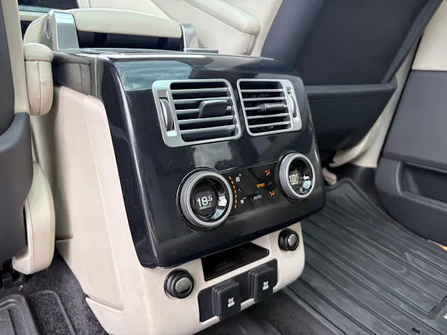 Land Rover Range Rover LWB 2.0 Si4 PHEV Vogue Automatic