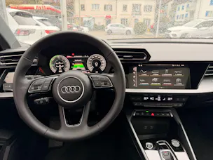 Audi A3 SPORTBACK 45 TFSI e S LINE *** 140 KM ELETKTRISCHE REICHWEITE & PANORAMAGLASDACH ***