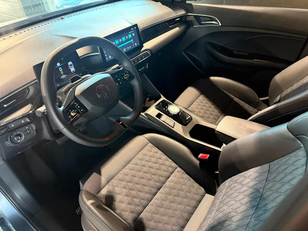 MG 3 1.5 Hybrid Luxury Aut.