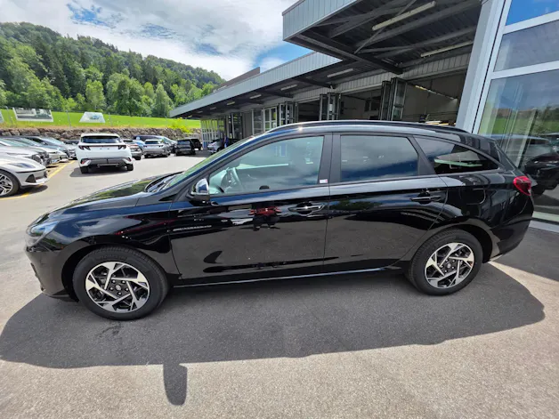 Hyundai i30 Wagon 1.5 T-GDi Amplia 48V MH DCT