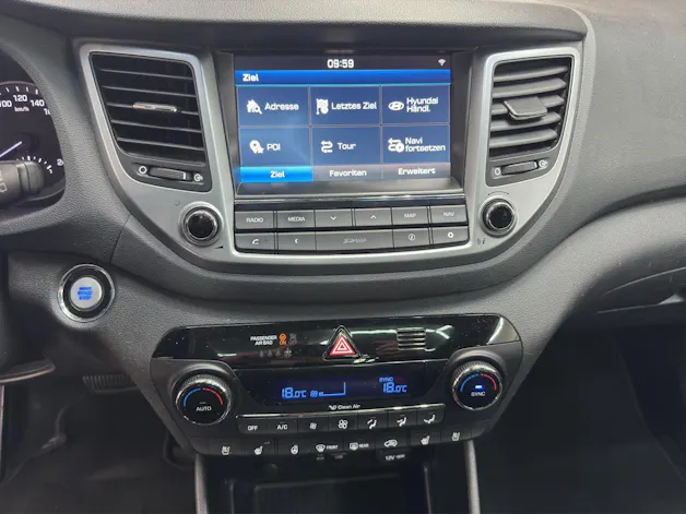 Hyundai Tucson 1.7 CRDI Vertex 2WD DTC 7