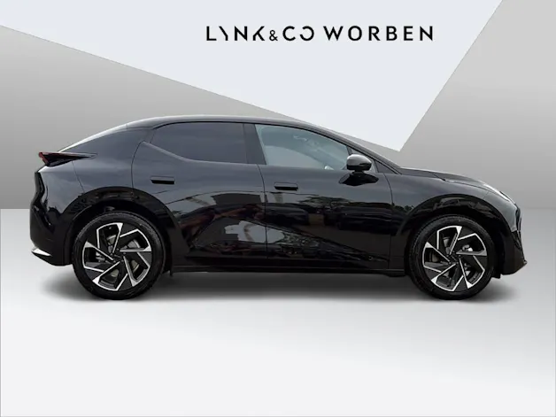 Lynk & Co 02