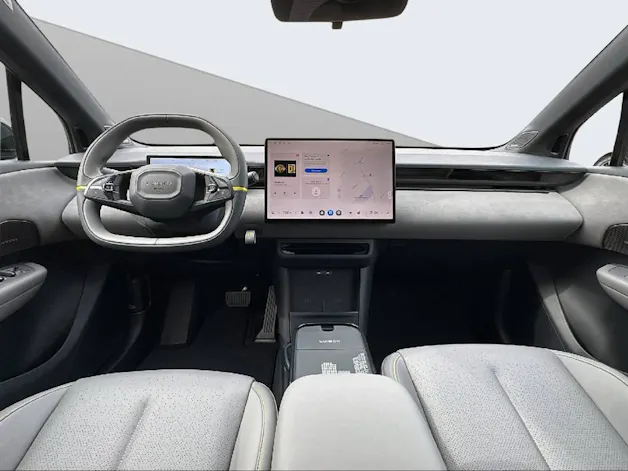 Lynk & Co 02