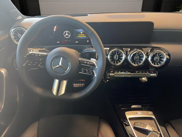 Mercedes-Benz A 220 4Matic 8G-DCT