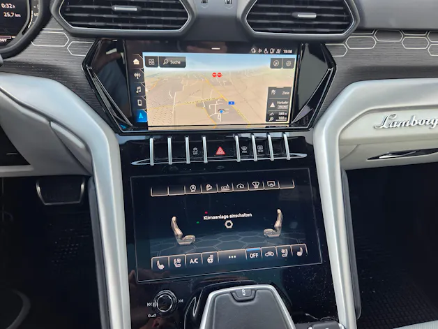 Lamborghini Urus E-Gear