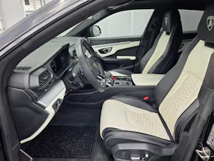 Lamborghini Urus E-Gear