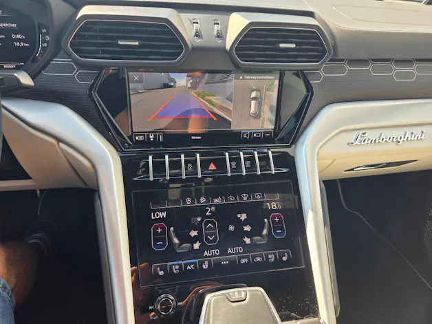 Lamborghini Urus E-Gear