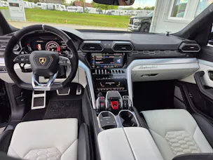 Lamborghini Urus E-Gear