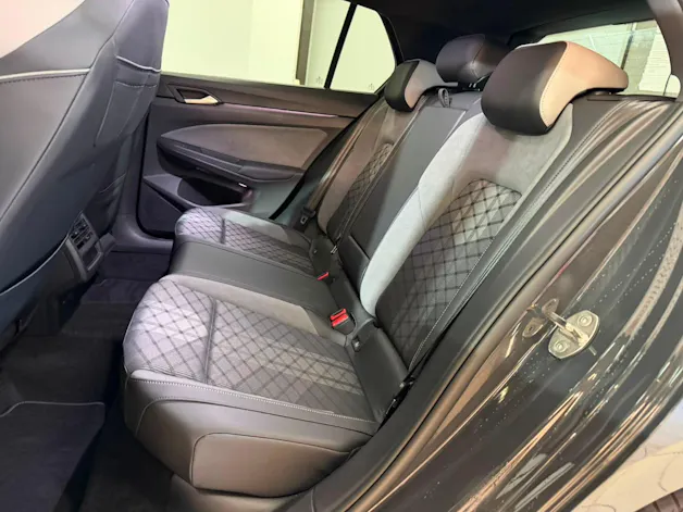 VW Golf 2.0 TSI R-Line DSG 4 Motion