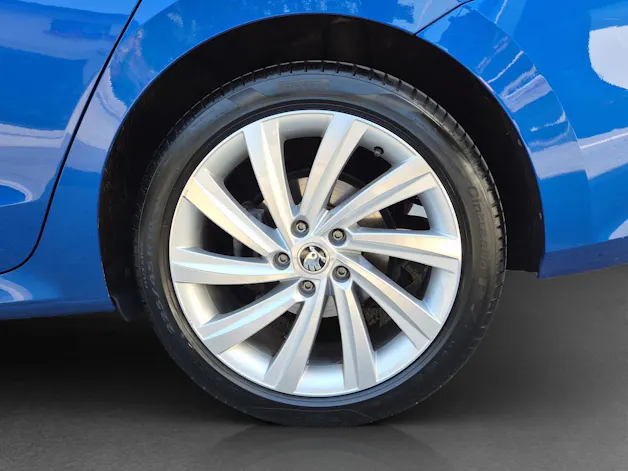 Škoda Octavia Combi 2.0 TDI DSG Style 4x4
