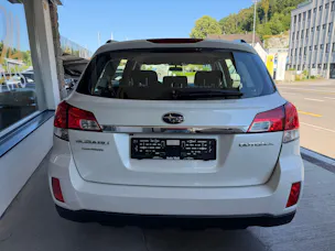 Subaru Outback 2.5i Swiss AWD Lineartronic