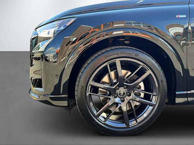Audi Q4 SUV e-tron 340PS/250kW quattro perform