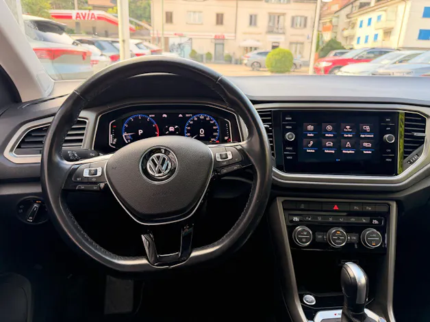 VW T-Roc 2.0 TSI 4MOTION STYLE ***ANHÄNGERKUPPLUNG & PANORAMAGLASDACH***