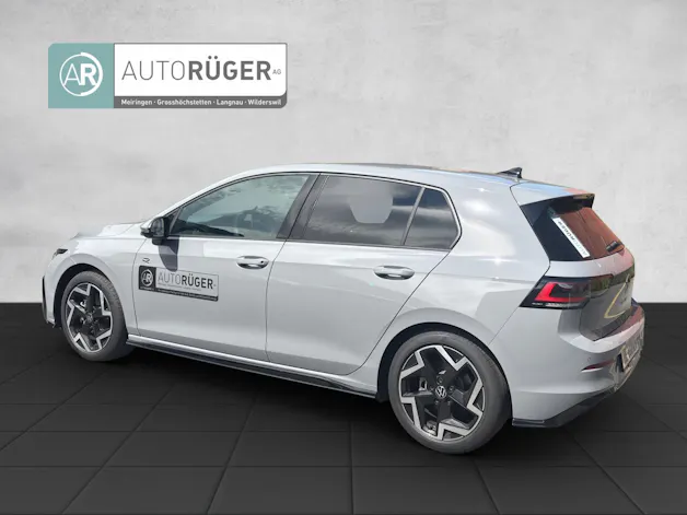 VW Golf 2.0 TSI R-Line DSG 4 Motion