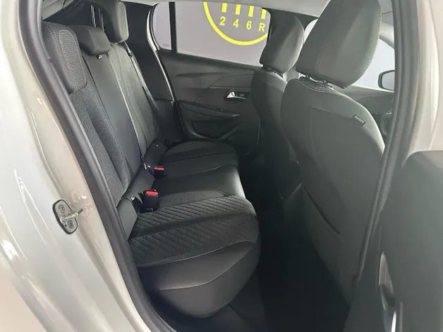 Peugeot 208 1.2 MHEV 110 Allure