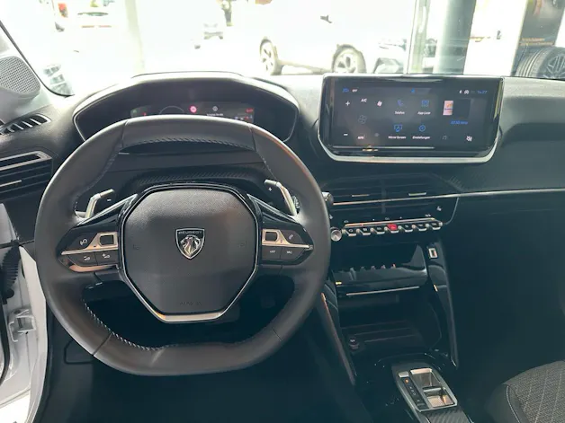 Peugeot 208 1.2 MHEV 110 Allure