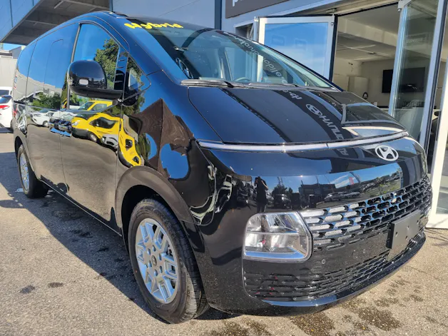 Hyundai Staria Wagon 1.6 T-GDi HEV Amplia A