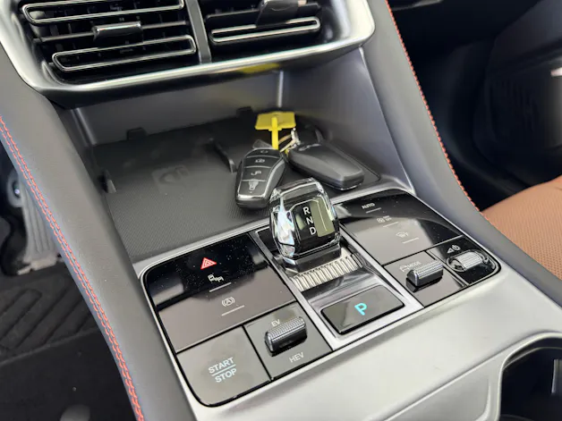 BYD Seal U DM-i Design AWD
