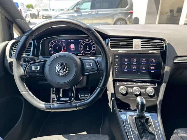 VW Golf 2.0 TSI R 4Motion DSG