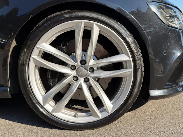 Audi RS6 Avant 4.0 TFSI V8 quattro Tiptronic