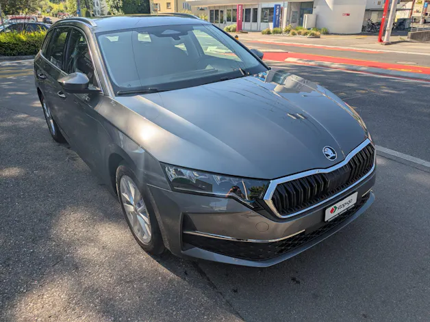 Škoda Octavia Combi 1.5 TSI mHEV DSG Selection