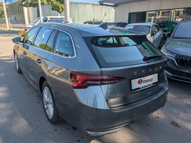 Škoda Octavia Combi 1.5 TSI mHEV DSG Selection