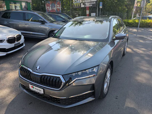 Škoda Octavia Combi 1.5 TSI mHEV DSG Selection