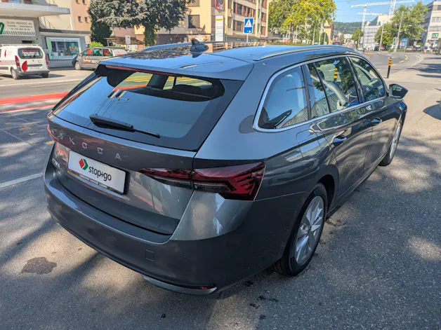 Škoda Octavia Combi 1.5 TSI mHEV DSG Selection