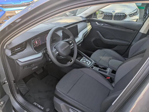 Škoda Octavia Combi 1.5 TSI mHEV DSG Selection