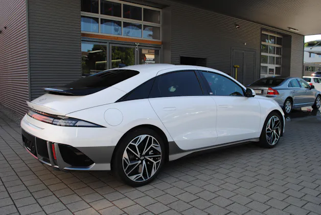 Hyundai Ioniq 6 77kWh Launch Edition 2WD