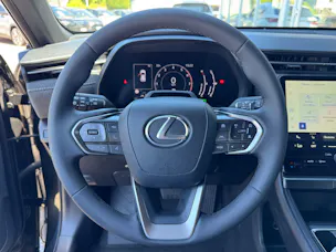 Lexus LBX FWD Impression CVT